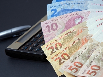 Bolsonaro defende reabertura 'responsável' da economia