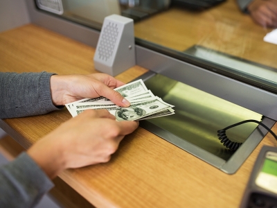 Reforma tributária do governo favorece bancos, planos de saúde e seguradora