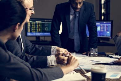  Queda no comércio global deve ficar em 13%, diz diretor-geral da OMC 
