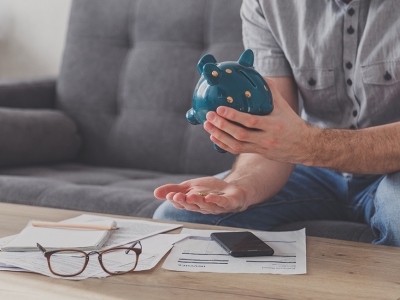 Endividamento e inadimplência crescem no país em agosto, diz CNC