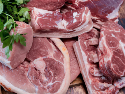 Produtores de carnes de frango e porco projetam recordes em 2024